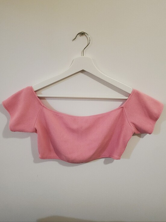 Zara Tops - Zara Pink Off-Shoulder Crop Top